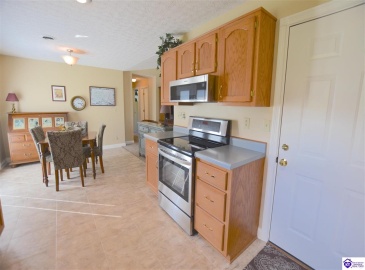 St John Road, Elizabethtown, Kentucky 42701, ,2 BathroomsBathrooms,For Sale,St John Road,HK24004164