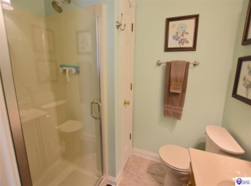St John Road, Elizabethtown, Kentucky 42701, ,2 BathroomsBathrooms,For Sale,St John Road,HK24004164