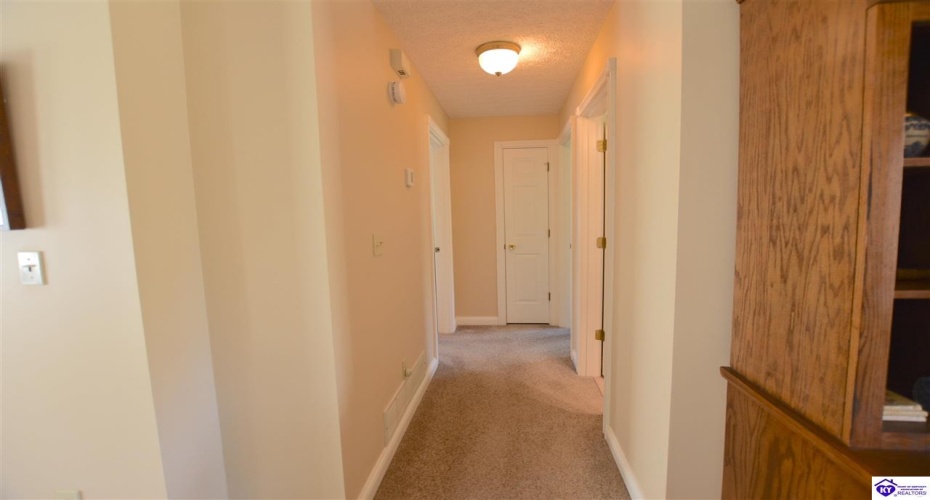 St John Road, Elizabethtown, Kentucky 42701, ,2 BathroomsBathrooms,For Sale,St John Road,HK24004164