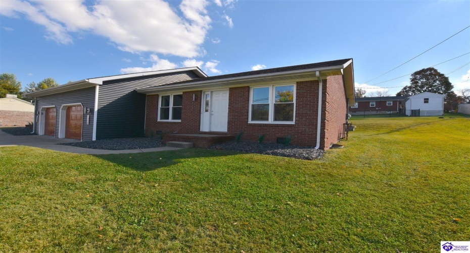 St John Road, Elizabethtown, Kentucky 42701, ,2 BathroomsBathrooms,For Sale,St John Road,HK24004164