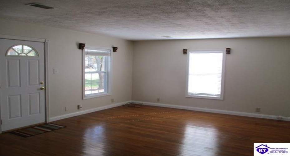 St Gregory Church Road, Coxs Creek, Kentucky 40013, ,1 BathroomBathrooms,For Sale,St Gregory Church Road,HK24004165