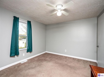 Rineyville Road, Elizabethtown, Kentucky 42701, ,2 BathroomsBathrooms,For Sale,Rineyville Road,HK24004166