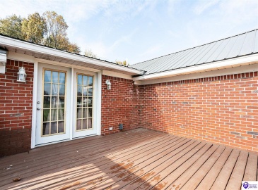 Rineyville Road, Elizabethtown, Kentucky 42701, ,2 BathroomsBathrooms,For Sale,Rineyville Road,HK24004166