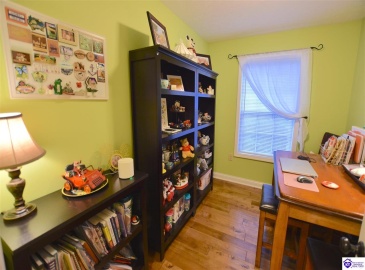 Graceland Trail, Elizabethtown, Kentucky 42701, ,4 BathroomsBathrooms,For Sale,Graceland Trail,HK24004174