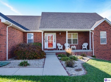 Graceland Trail, Elizabethtown, Kentucky 42701, ,4 BathroomsBathrooms,For Sale,Graceland Trail,HK24004174