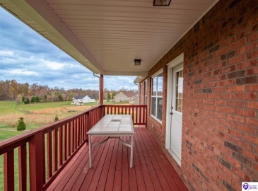 Graceland Trail, Elizabethtown, Kentucky 42701, ,4 BathroomsBathrooms,For Sale,Graceland Trail,HK24004174