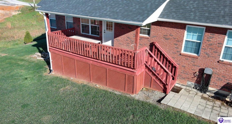 Graceland Trail, Elizabethtown, Kentucky 42701, ,4 BathroomsBathrooms,For Sale,Graceland Trail,HK24004174