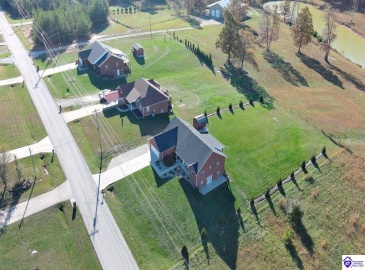 Graceland Trail, Elizabethtown, Kentucky 42701, ,4 BathroomsBathrooms,For Sale,Graceland Trail,HK24004174