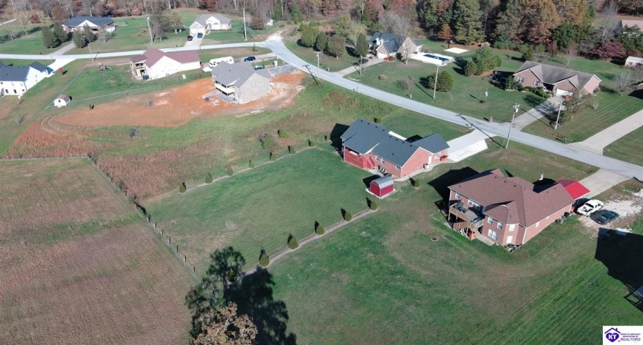 Graceland Trail, Elizabethtown, Kentucky 42701, ,4 BathroomsBathrooms,For Sale,Graceland Trail,HK24004174