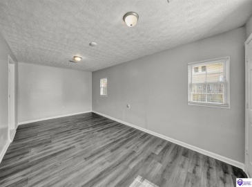 Middleground Dr, Louisville, Kentucky 40272, ,1 BathroomBathrooms,For Sale,Middleground Dr,HK24004176