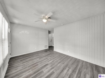 Middleground Dr, Louisville, Kentucky 40272, ,1 BathroomBathrooms,For Sale,Middleground Dr,HK24004176