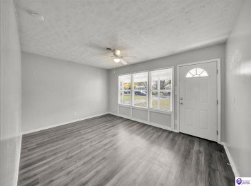 Middleground Dr, Louisville, Kentucky 40272, ,1 BathroomBathrooms,For Sale,Middleground Dr,HK24004176