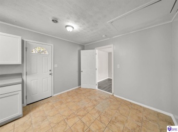 Middleground Dr, Louisville, Kentucky 40272, ,1 BathroomBathrooms,For Sale,Middleground Dr,HK24004176