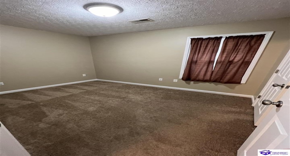 Sunny Street, Elizabethtown, Kentucky 42701, ,1 BathroomBathrooms,For Sale,Sunny Street,HK24004178