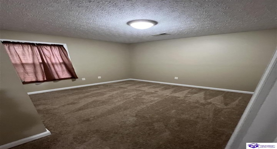 Sunny Street, Elizabethtown, Kentucky 42701, ,1 BathroomBathrooms,For Sale,Sunny Street,HK24004178