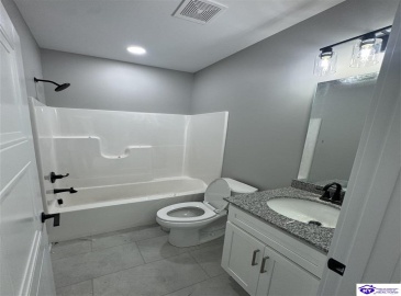 Sulky Court, Elizabethtown, Kentucky 42701, ,2 BathroomsBathrooms,For Sale,Sulky Court,HK24004186