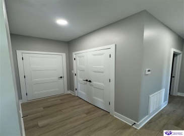 Sulky Court, Elizabethtown, Kentucky 42701, ,2 BathroomsBathrooms,For Sale,Sulky Court,HK24004186