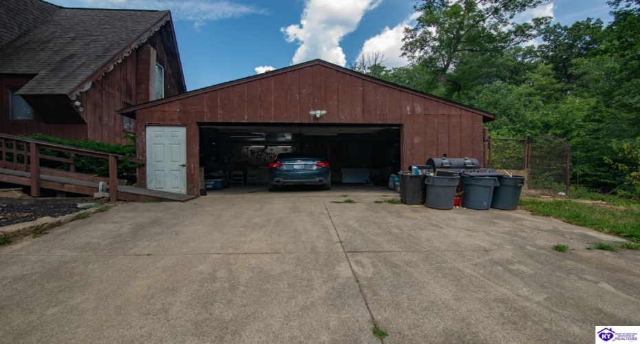 Mount Moriah Road, Boston, Kentucky 40107-0000, ,3 BathroomsBathrooms,For Sale,Mount Moriah Road,HK24004188