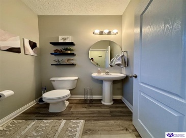 Ashton Walk, Radcliff, Kentucky 40160, ,3 BathroomsBathrooms,For Sale,Ashton Walk,HK24003257