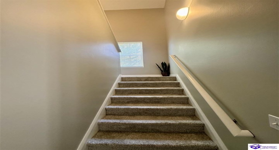 Ashton Walk, Radcliff, Kentucky 40160, ,3 BathroomsBathrooms,For Sale,Ashton Walk,HK24003257