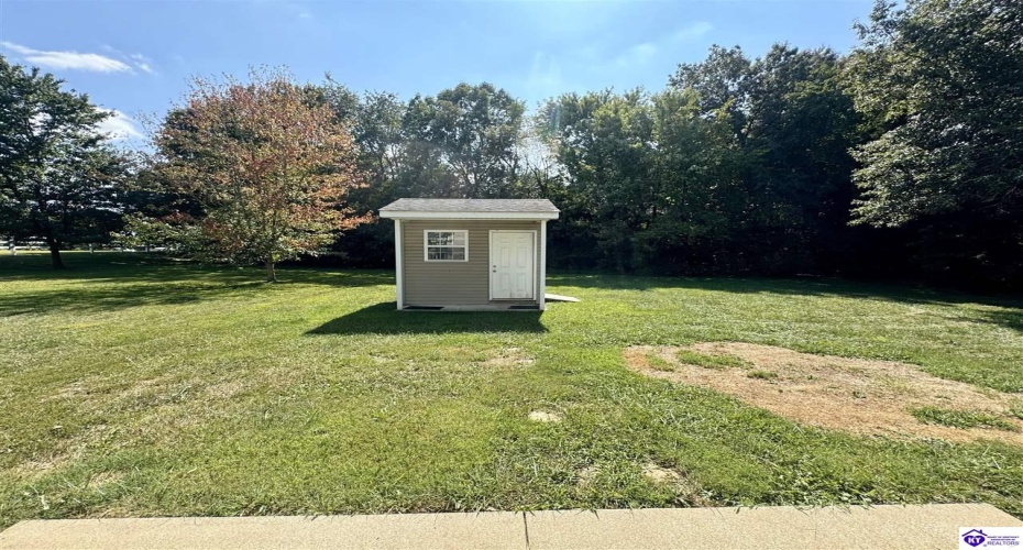 Ashton Walk, Radcliff, Kentucky 40160, ,3 BathroomsBathrooms,For Sale,Ashton Walk,HK24003257