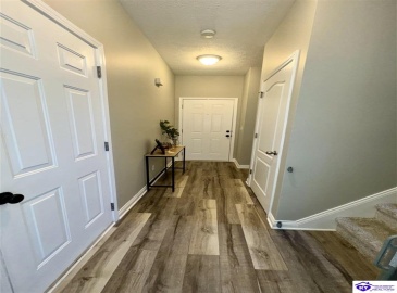 Ashton Walk, Radcliff, Kentucky 40160, ,3 BathroomsBathrooms,For Sale,Ashton Walk,HK24003257