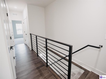 Henry Street, Elizabethtown, Kentucky 42701, ,3 BathroomsBathrooms,For Sale,Henry Street,HK24004189