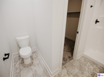 Henry Street, Elizabethtown, Kentucky 42701, ,3 BathroomsBathrooms,For Sale,Henry Street,HK24004189