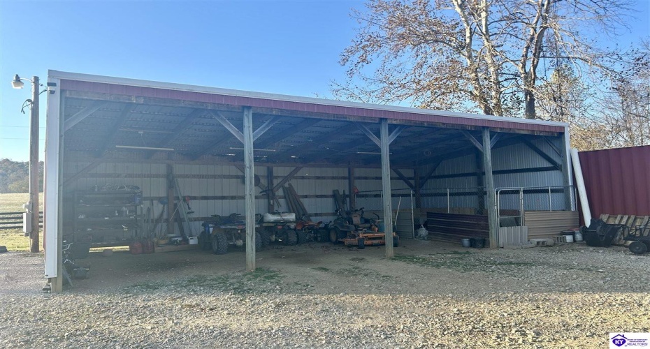 Hornback Farms Lane, Webster, Kentucky 40176, ,3 BathroomsBathrooms,For Sale,Hornback Farms Lane,HK24004193