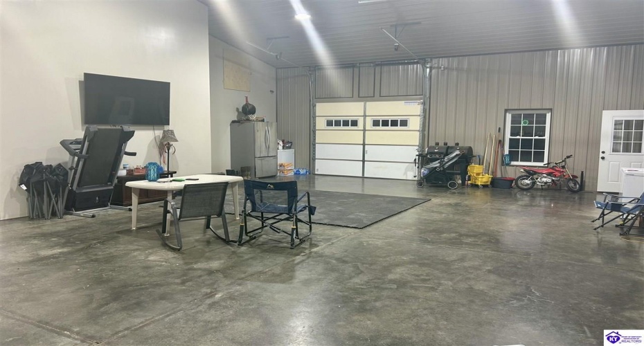 Hornback Farms Lane, Webster, Kentucky 40176, ,3 BathroomsBathrooms,For Sale,Hornback Farms Lane,HK24004193