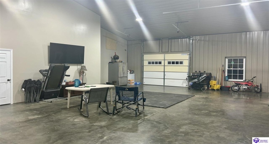 Hornback Farms Lane, Webster, Kentucky 40176, ,3 BathroomsBathrooms,For Sale,Hornback Farms Lane,HK24004193