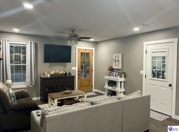 Hornback Farms Lane, Webster, Kentucky 40176, ,3 BathroomsBathrooms,For Sale,Hornback Farms Lane,HK24004193