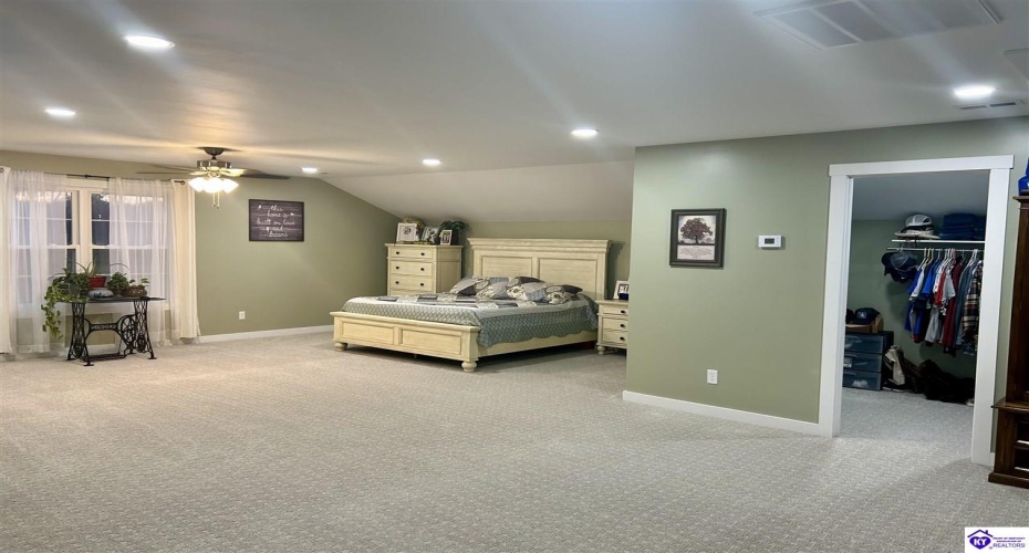 Hornback Farms Lane, Webster, Kentucky 40176, ,3 BathroomsBathrooms,For Sale,Hornback Farms Lane,HK24004193