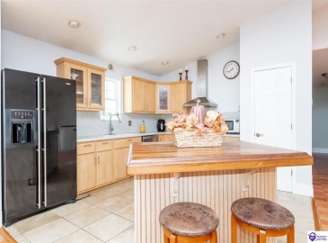 Dana Way, Vine Grove, Kentucky 40175, ,3 BathroomsBathrooms,For Sale,Dana Way,HK24004194