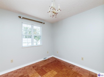 Dana Way, Vine Grove, Kentucky 40175, ,3 BathroomsBathrooms,For Sale,Dana Way,HK24004194