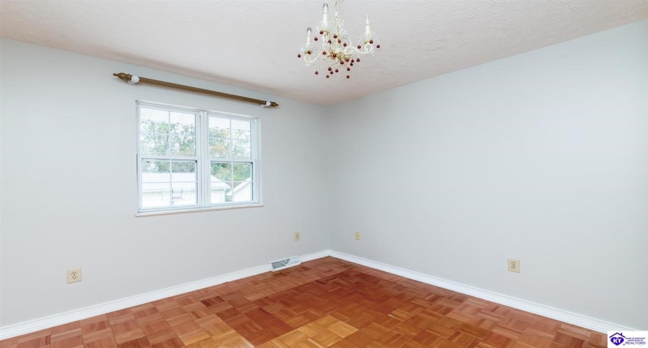 Dana Way, Vine Grove, Kentucky 40175, ,3 BathroomsBathrooms,For Sale,Dana Way,HK24004194