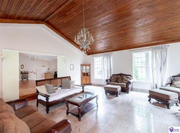 Dana Way, Vine Grove, Kentucky 40175, ,3 BathroomsBathrooms,For Sale,Dana Way,HK24004194