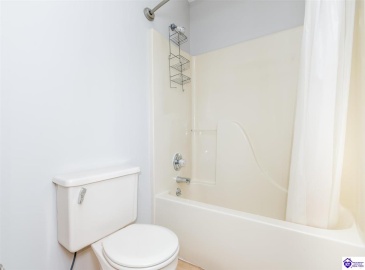 Dana Way, Vine Grove, Kentucky 40175, ,3 BathroomsBathrooms,For Sale,Dana Way,HK24004194