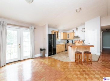 Dana Way, Vine Grove, Kentucky 40175, ,3 BathroomsBathrooms,For Sale,Dana Way,HK24004194