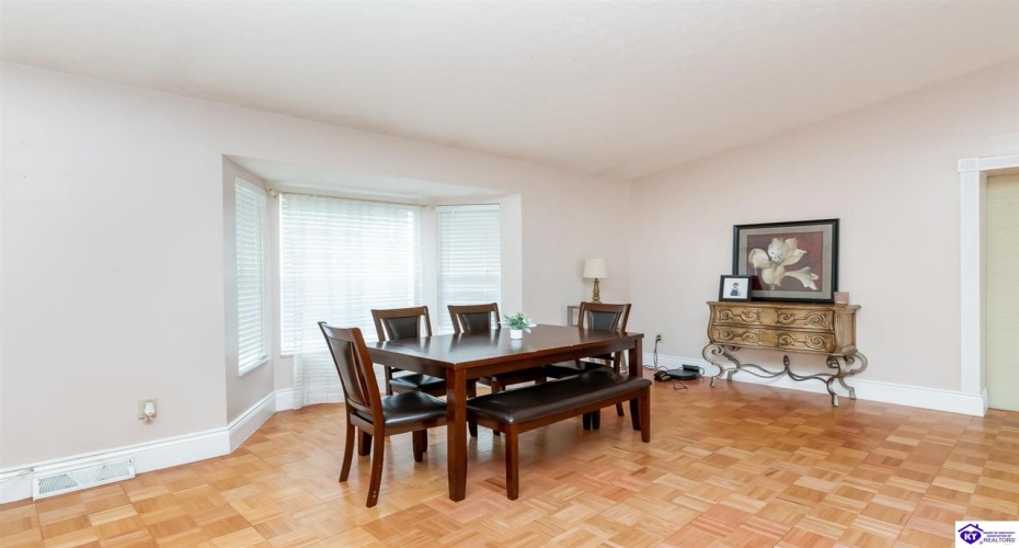 Dana Way, Vine Grove, Kentucky 40175, ,3 BathroomsBathrooms,For Sale,Dana Way,HK24004194