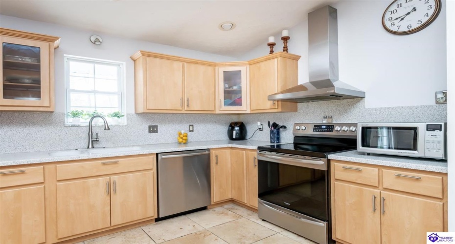 Dana Way, Vine Grove, Kentucky 40175, ,3 BathroomsBathrooms,For Sale,Dana Way,HK24004194