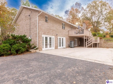 Dana Way, Vine Grove, Kentucky 40175, ,3 BathroomsBathrooms,For Sale,Dana Way,HK24004194