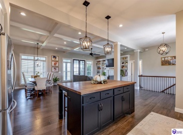 St John Road, Elizabethtown, Kentucky 42701, ,4 BathroomsBathrooms,For Sale,St John Road,HK24004195