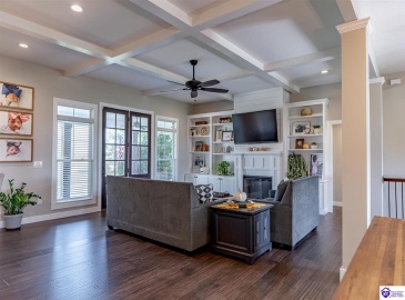 St John Road, Elizabethtown, Kentucky 42701, ,4 BathroomsBathrooms,For Sale,St John Road,HK24004195