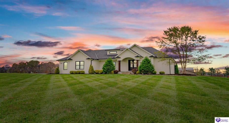 St John Road, Elizabethtown, Kentucky 42701, ,4 BathroomsBathrooms,For Sale,St John Road,HK24004195