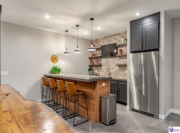 St John Road, Elizabethtown, Kentucky 42701, ,4 BathroomsBathrooms,For Sale,St John Road,HK24004195