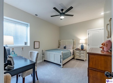 St John Road, Elizabethtown, Kentucky 42701, ,4 BathroomsBathrooms,For Sale,St John Road,HK24004195