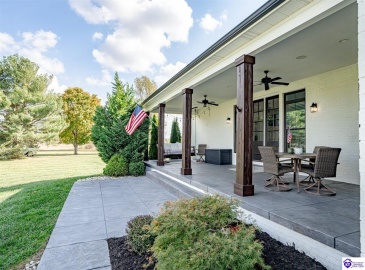 St John Road, Elizabethtown, Kentucky 42701, ,4 BathroomsBathrooms,For Sale,St John Road,HK24004195