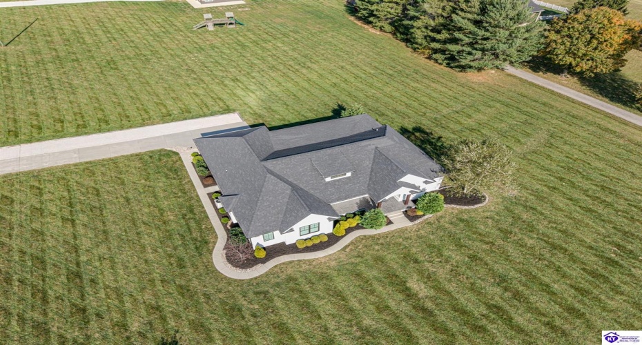 St John Road, Elizabethtown, Kentucky 42701, ,4 BathroomsBathrooms,For Sale,St John Road,HK24004195