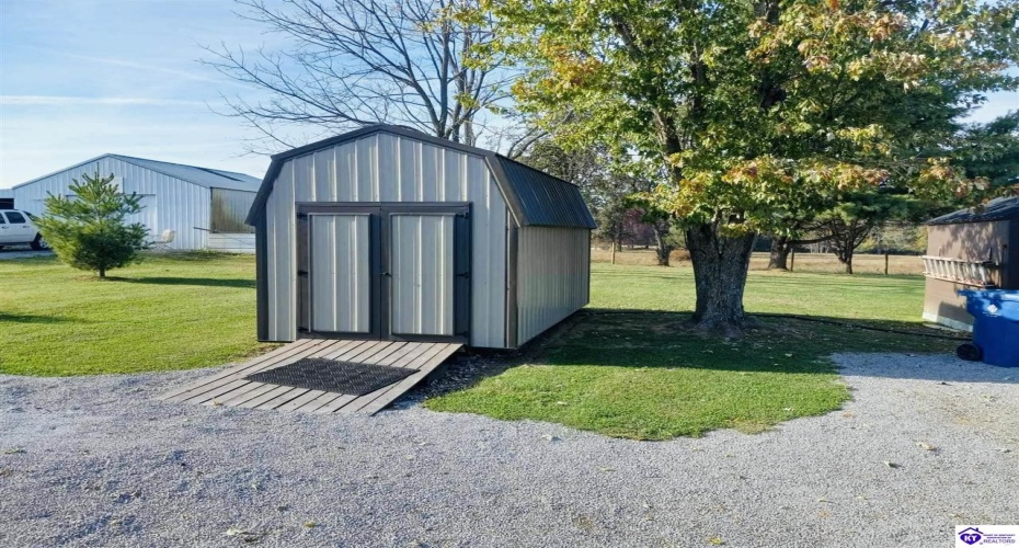 Summersville Road, Greensburg, Kentucky 42743, ,1 BathroomBathrooms,For Sale,Summersville Road,HK24004198